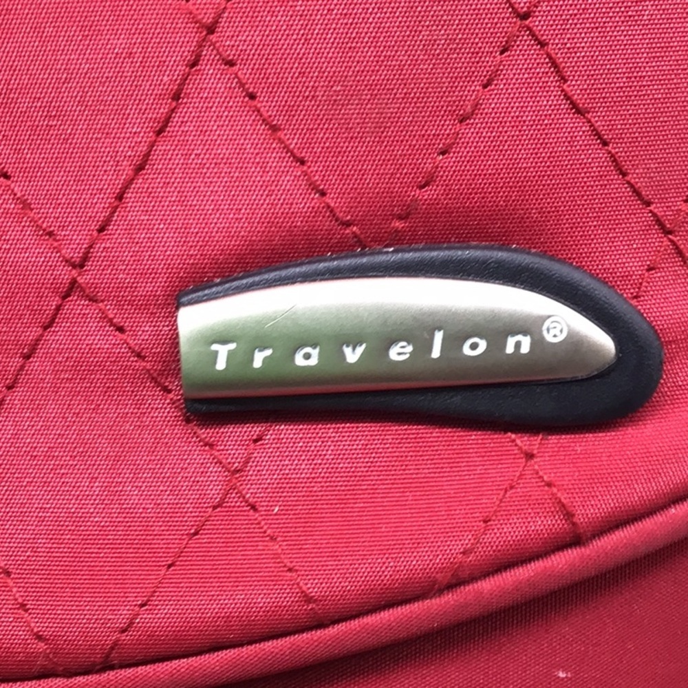 Travelon Red Quilted Toiletry Travel Bag - Picture 2 of 13